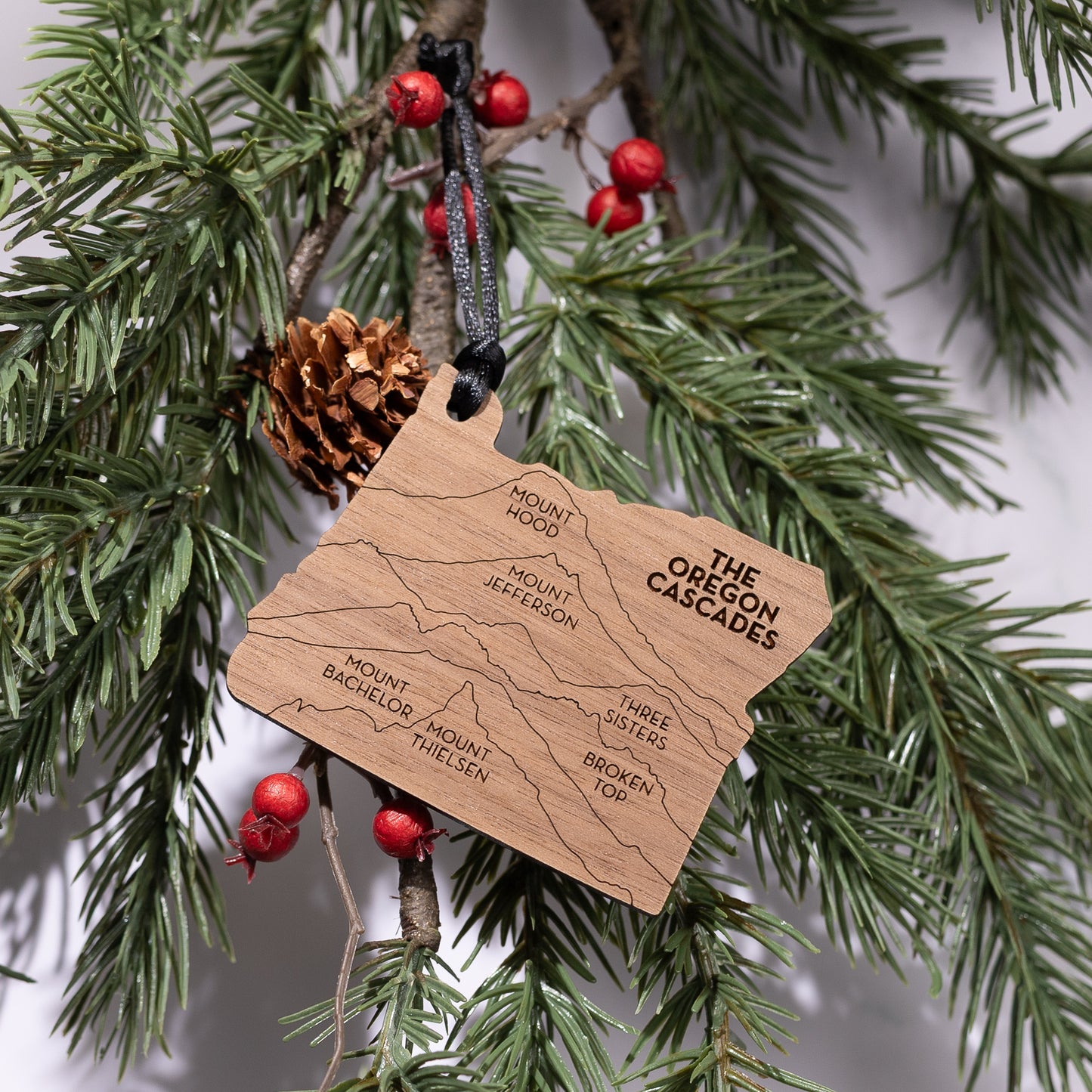 State Christmas Ornaments: Oregon Cascade Mountains (Clean Font)