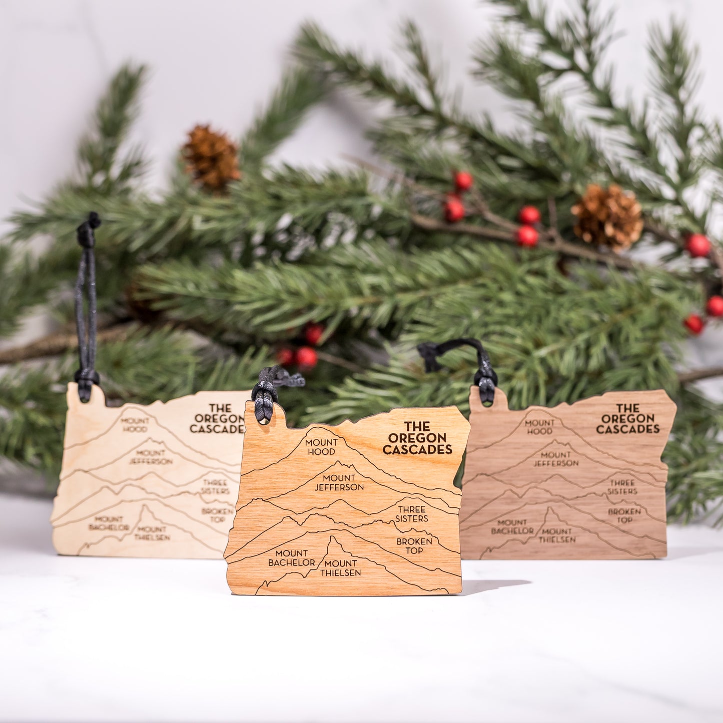 State Christmas Ornaments: Oregon Cascade Mountains (Clean Font)