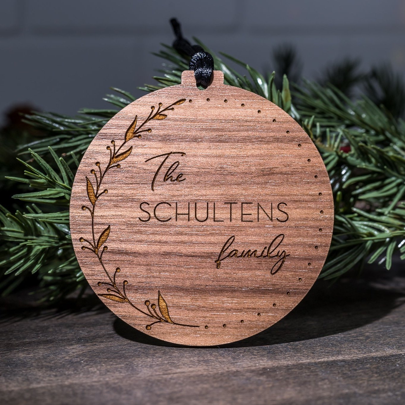 Custom Wood Ornaments: Wreath Family Name